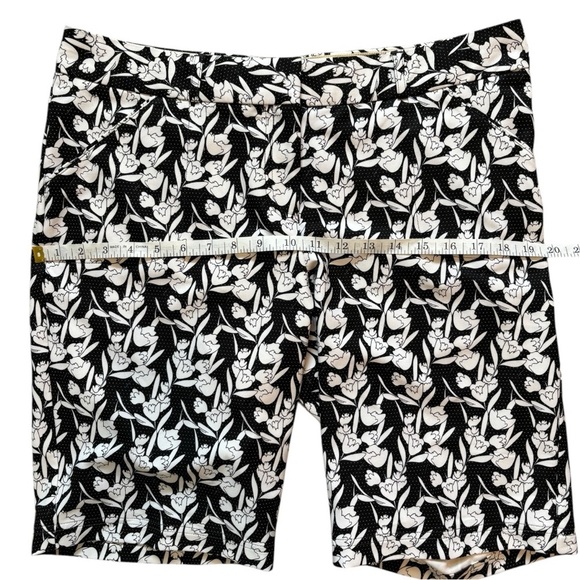 Peter Millar Woman’s Golf Shorts Black White Size 8 - Picture 5 of 11